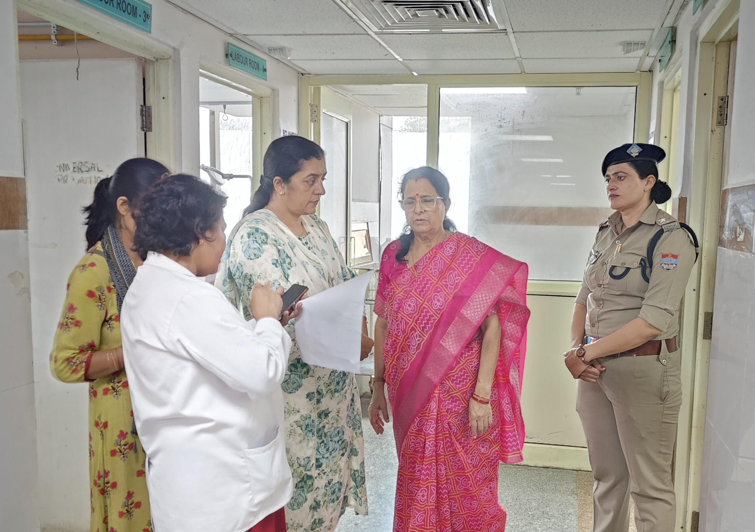 महिला आयोग की अध्यक्ष ने नाबालिग गर्भवती के मामले का लिया संज्ञान