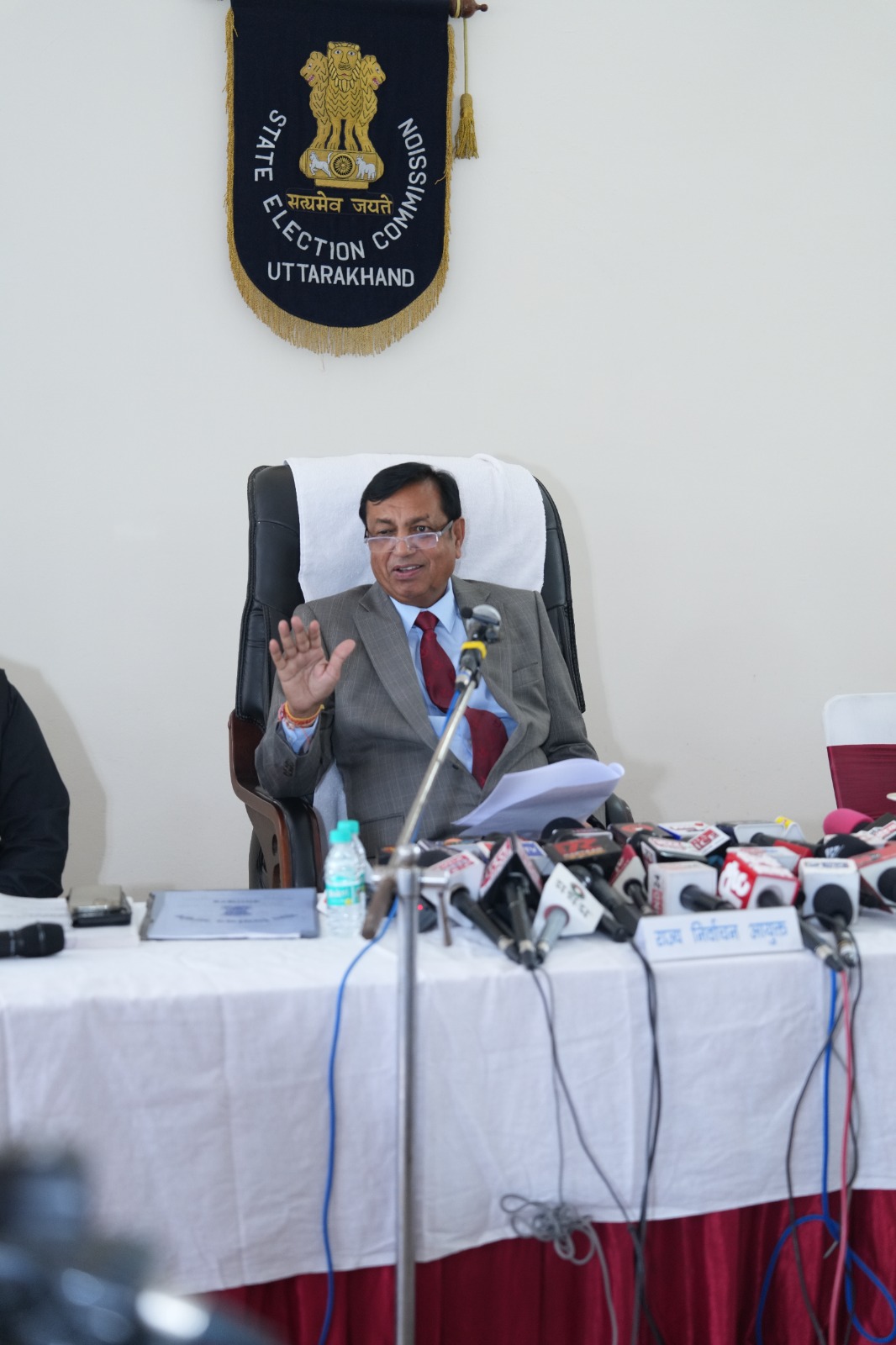 उत्तराखंड के 12 जिलों में त्रिस्तरीय पंचायत चुनाव की अधिसूचना जारी, दो चरणों में होगा मतदान, 19 जुलाई को मतगणना