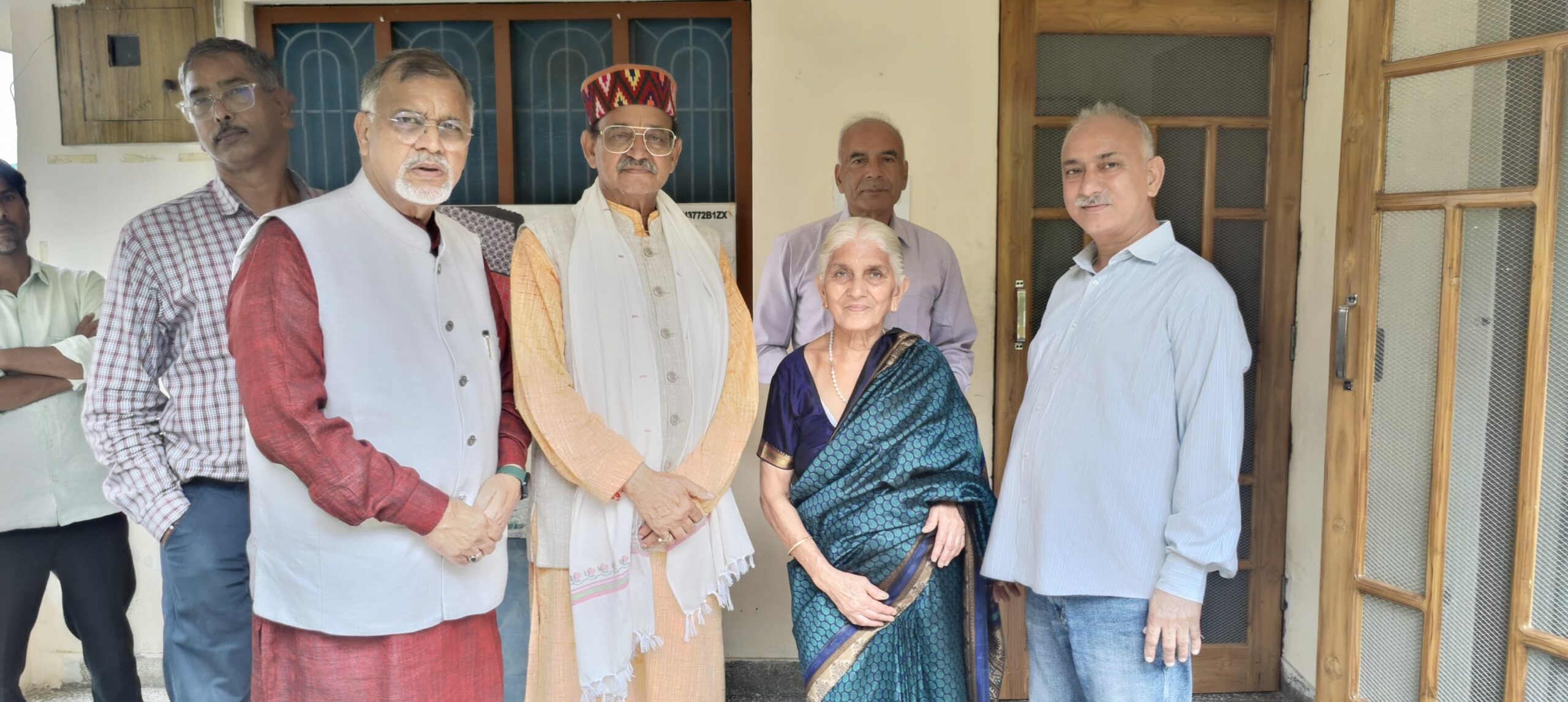 Dehradun: गोदाम्बरी इंटरप्राइसेस हैंडलूम में राज्यमंत्री वीरेंद्र दत्त सेमवाल ने किया निरीक्षण