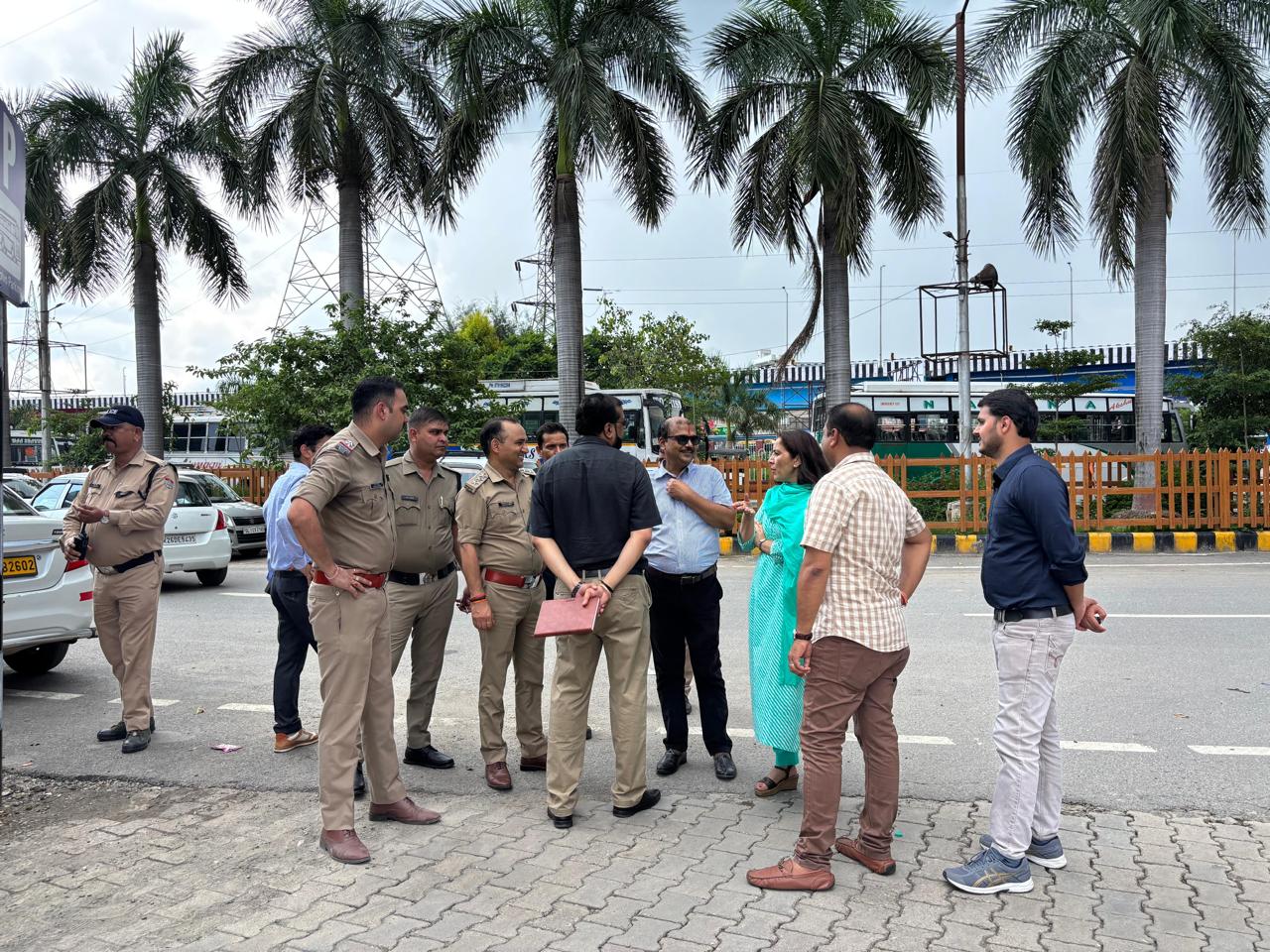 आईएसबीटी परिक्षेत्र में यातायात जाम समस्या के समाधान हेतु संयुक्त सर्वेक्षण