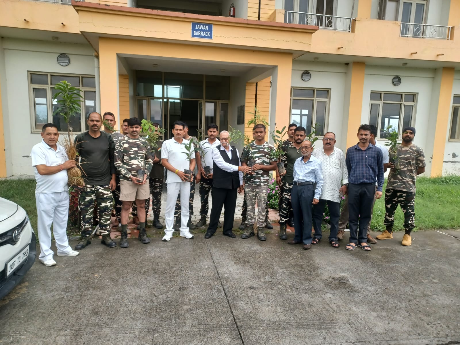 हरेला पर्व पर एसएसबी की 14वीं वाहिनी द्वारा पौधारोपण अभियान