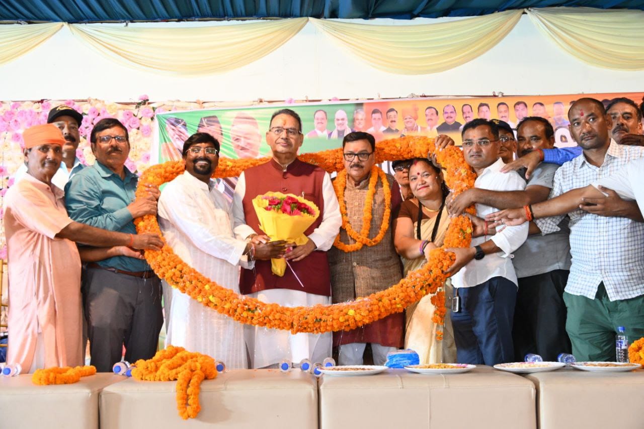 कैबिनेट मंत्री गणेश जोशी ने किच्छा में भाजपा प्रत्याशी इंजीनियर जितेंद्र गौतम के समर्थन में जनसभा को किया संबोधित
