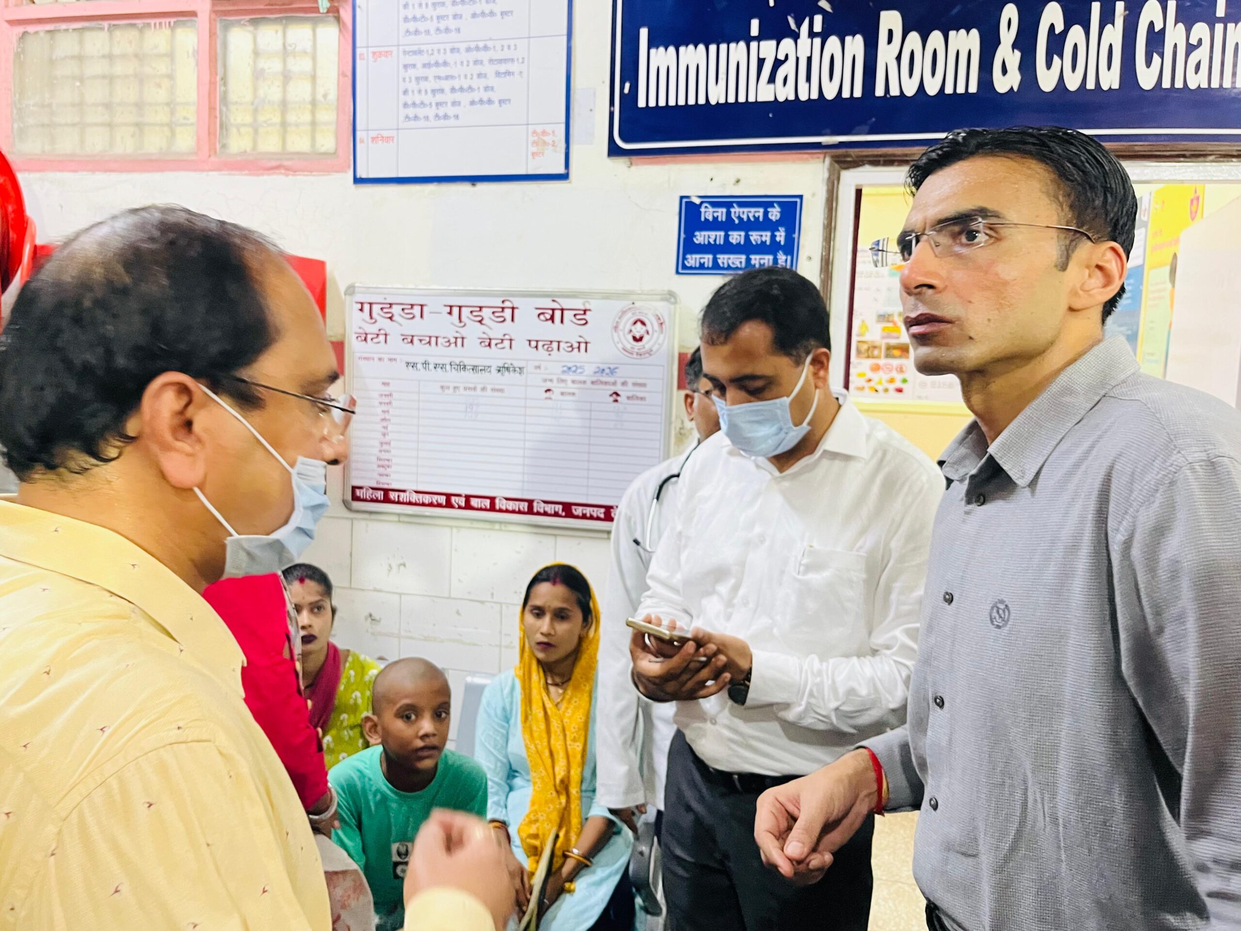 ऋषिकेश चिकित्सालय को मिली हाईटेक टीकाकरण कक्ष की सौगात, जिलाधिकारी की पहल से हुआ आधुनिकीकरण