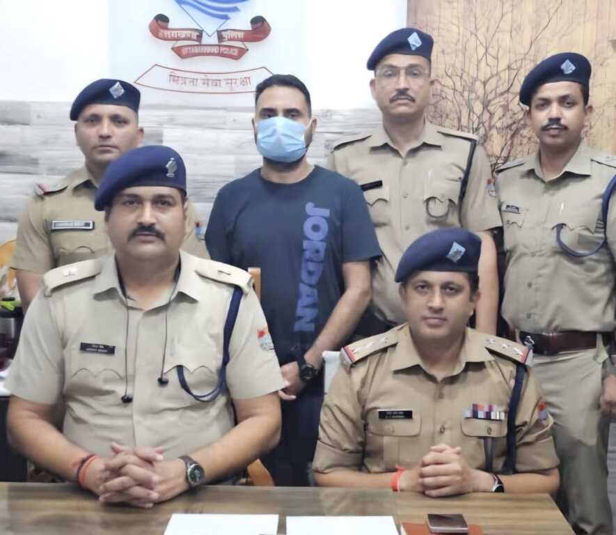 काशीपुर: गुरु नानक स्कूल फायरिंग केस में बड़ी कार्रवाई, किशोर के पिता गिरफ्तार