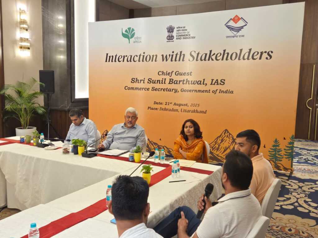 देहरादून से दुबई के लिए 1.2 मीट्रिक टन गढ़वाली सेब (किंग रोट) की पहली परीक्षण खेप रवाना