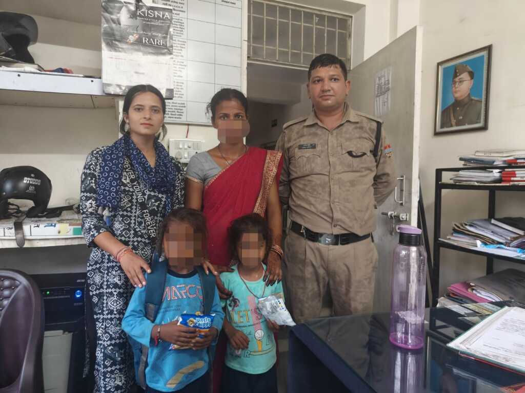 दून पुलिस ने भटके दो मासूमों को ढूंढकर परिजनों से मिलाया, चेहरे पर लौटी मुस्कान