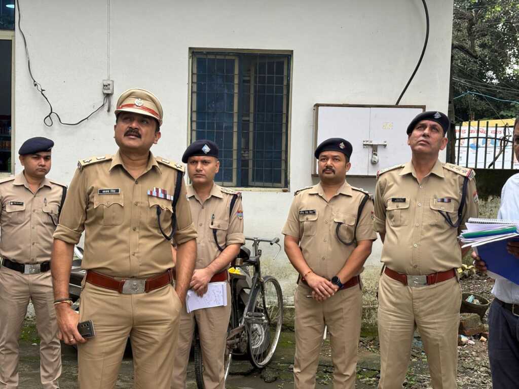 “एसएसपी देहरादून ने किया पुलिस कार्यालय का वार्षिक निरीक्षण, अभिलेख अद्यावधिक रखने व समयबद्ध निस्तारण के दिये निर्देश”