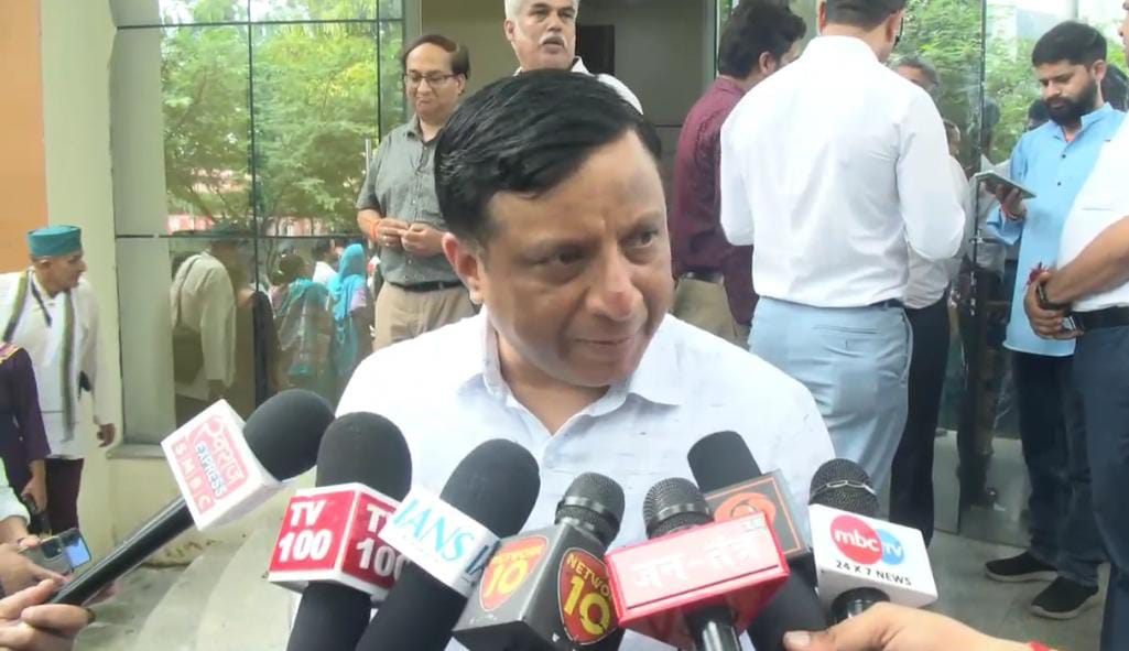 देहरादून में एमडीडीए का बड़ा एक्शन: 150 बीघा अवैध प्लॉटिंग ध्वस्त, दर्जनों इमारतें सील