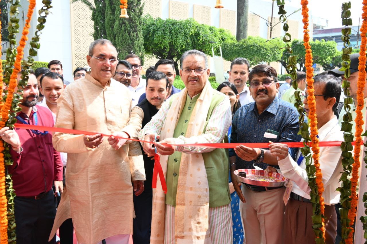 देहरादून में कृषि मंत्री गणेश जोशी ने किया सिल्क एक्सपो 2025 का उद्घाटन