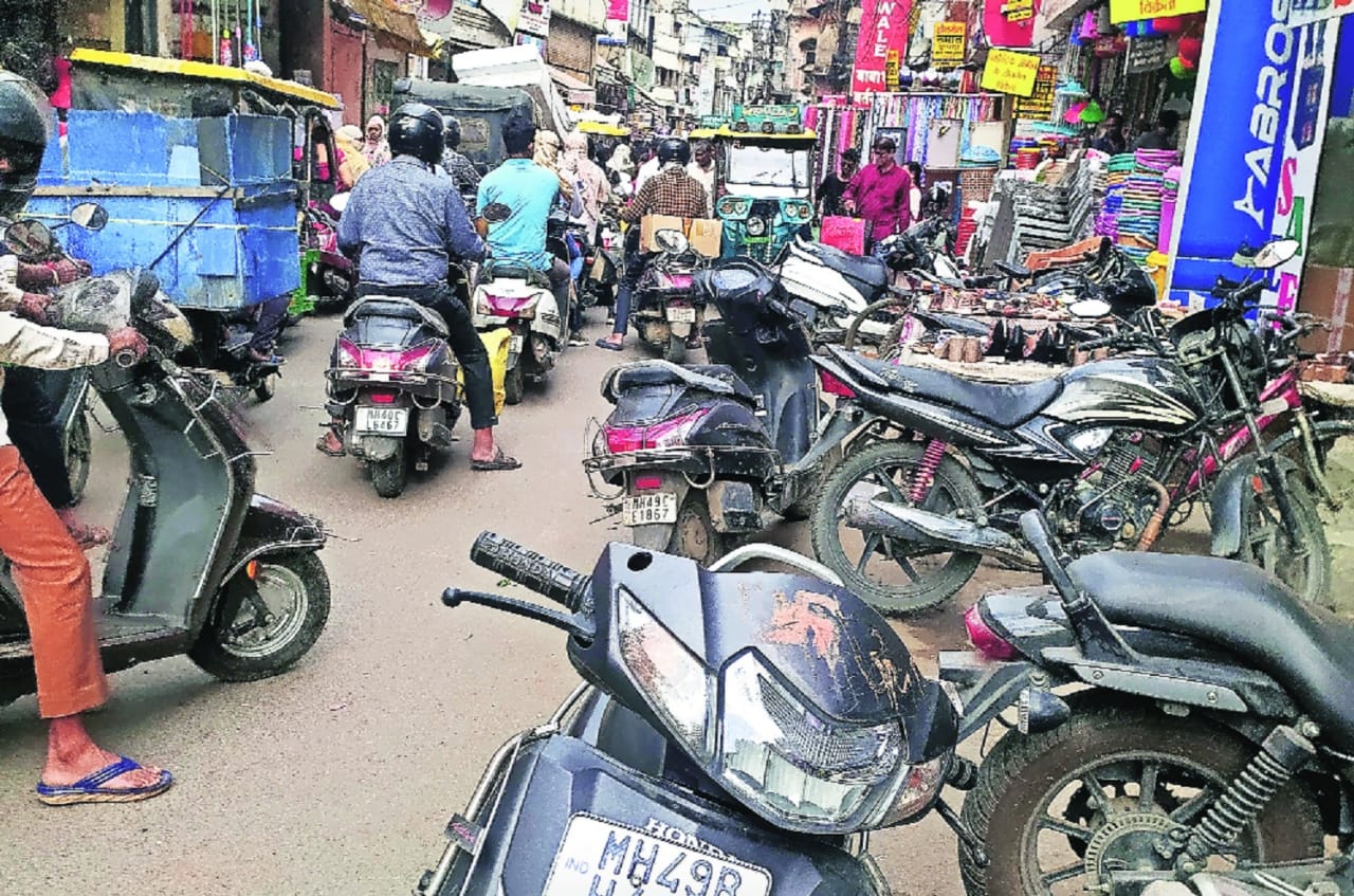 देहरादून: त्योहारी सीजन के लिए पुलिस ने तैयार किया नया ट्रैफिक प्लान, कड़े सुरक्षा इंतजाम और बदलाव की जानकारी