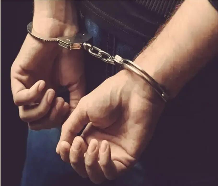 बुजुर्ग व्यापारी से लूट करने वाला आरोपी गिरफ्तार, पत्नी के लिए करवाचौथ पर खरीदी थी साड़ी