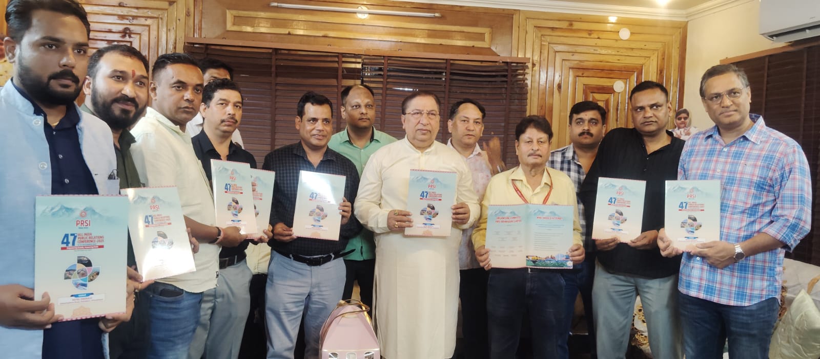 राज्यसभा सांसद नरेश बंसल ने किया पीआरएसआई राष्ट्रीय सम्मेलन-2025 के ब्रोशर का विमोचन