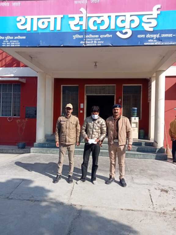 नशा तस्करों के विरुद्ध दून पुलिस की कार्रवाई लगातार जारी