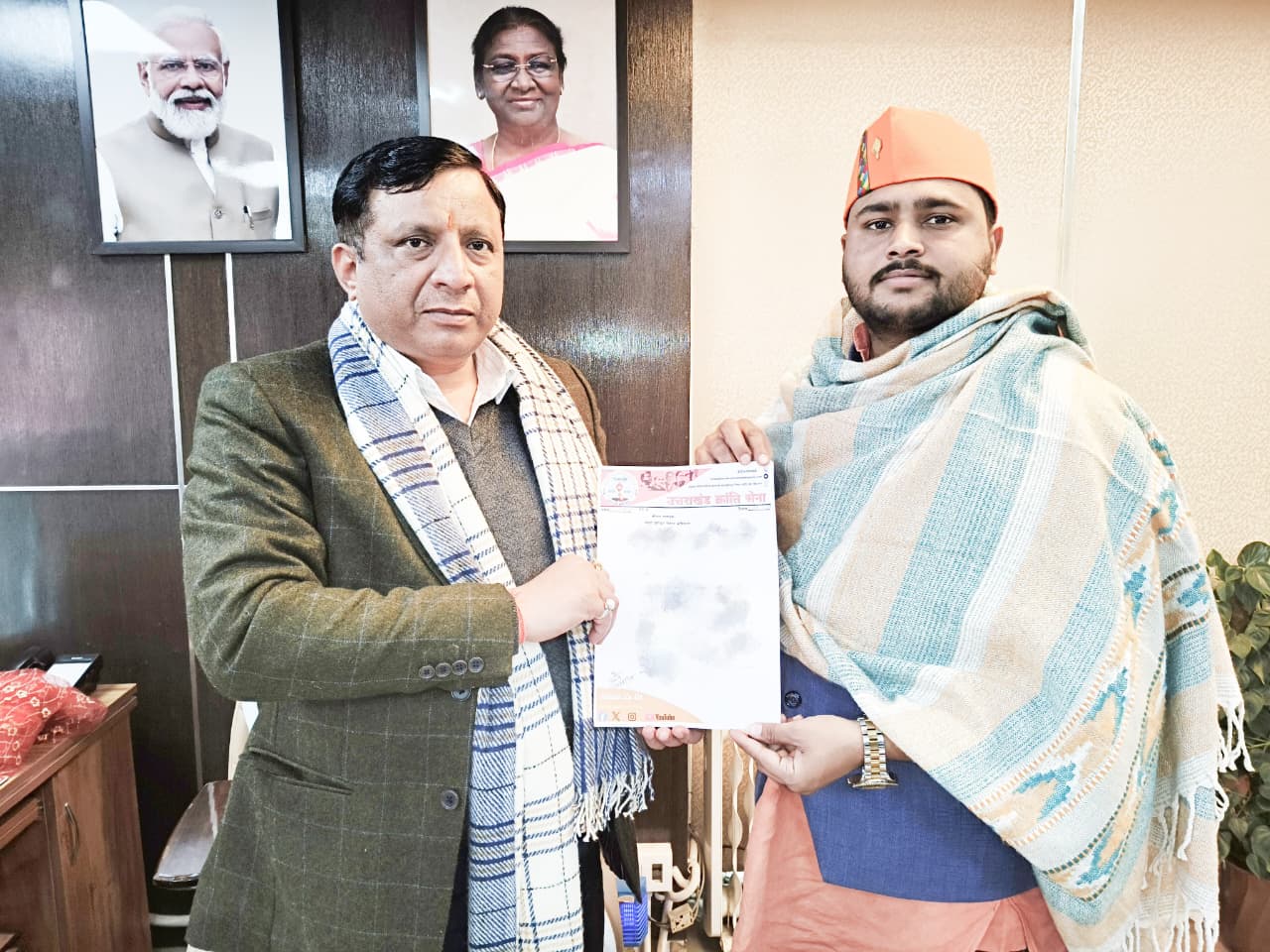 उत्तराखंड क्रांति सेना के प्रदेश अध्यक्ष ललित श्रीवास्तव ने वरिष्ठ आईएएस अधिकारी बंशीधर तिवारी से की मुलाकात