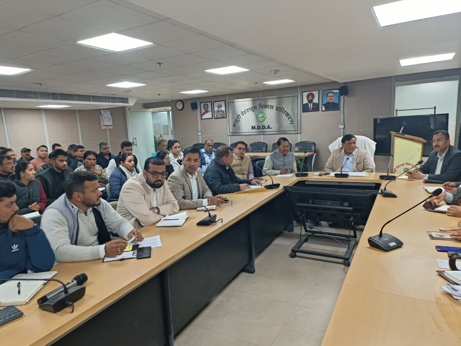 Dehradun :मुख्यमंत्री पुष्कर सिंह धामी के दिशा-निर्देशों में विज़न से विज़िबल डेवलपमेंट की ओर एमडीडीए.