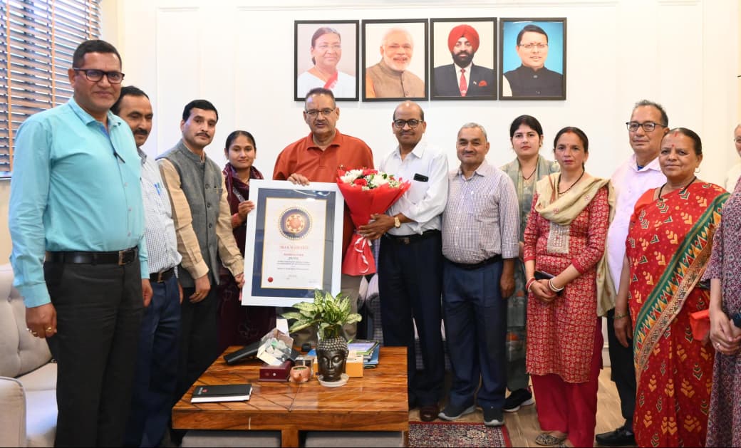 रेशम बीज उत्पादन में उत्तराखण्ड को मिला स्कोच अवार्ड, कृषि मंत्री गणेश जोशी ने बधाई.