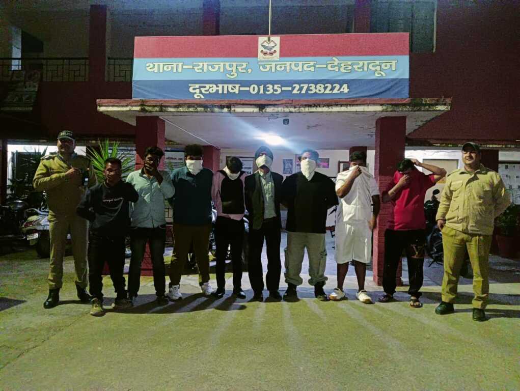 ऑपरेशन प्रहार के तहत दून पुलिस की बड़ी कार्रवाई, 67 वाहन सीज, 8 गिरफ्तार।