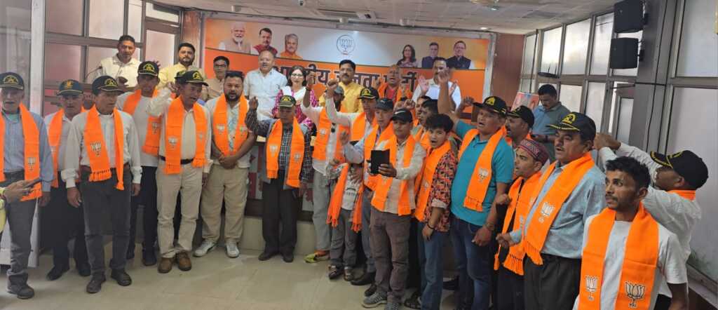 सीमांत क्षेत्र के पूर्व सैनिकों का BJP पर भरोसा, बड़ी संख्या में ज्वाइन की पार्टी।