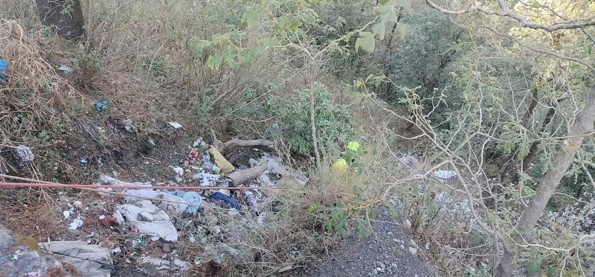 देहरादून-मसूरी मार्ग पर दर्दनाक हादसा, ट्रक 100 मीटर गहरी खाई में गिरा