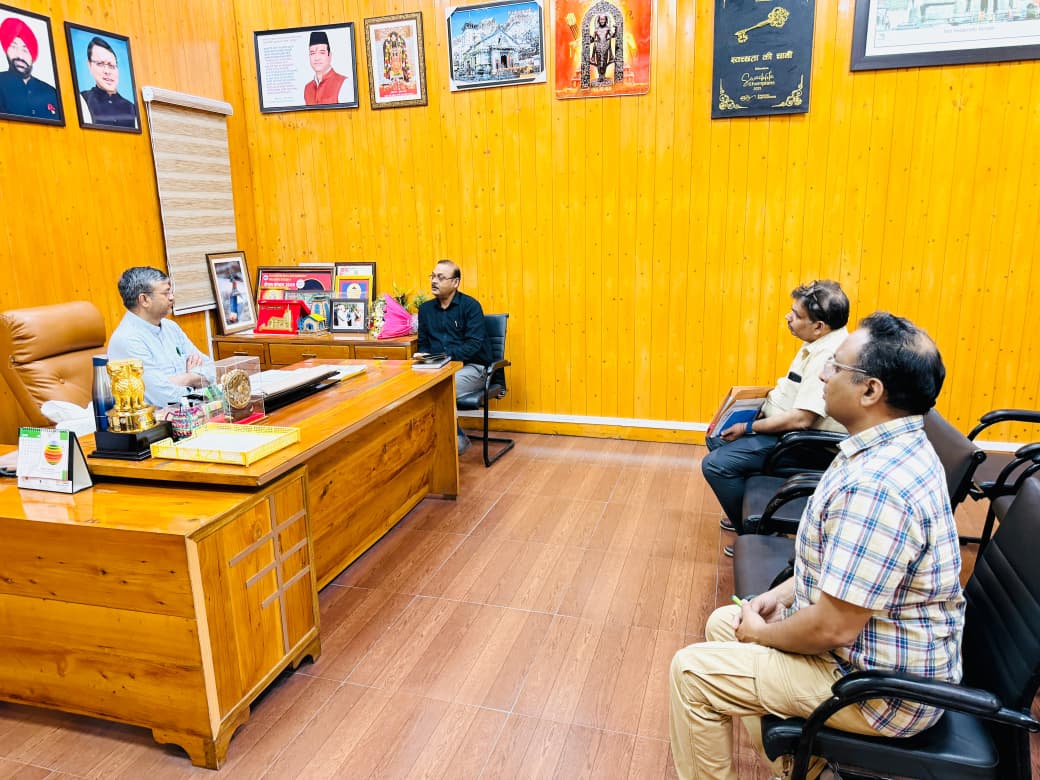बरसात से पहले एक्शन मोड में मेयर सौरभ थपलियाल, शहर को जलभराव और गंदगी से मुक्त रखने के दिए सख्त निर्देश