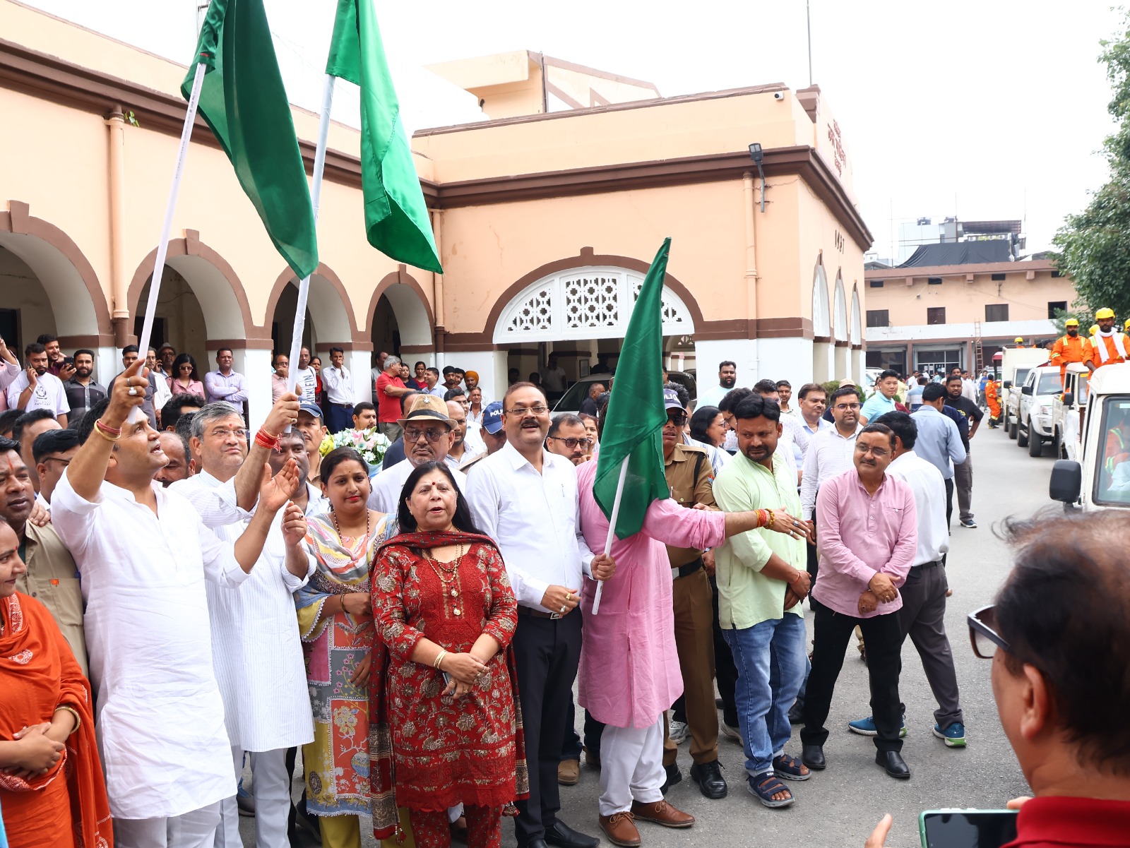 नगर निगम देहरादून द्वारा “क्विक रिस्पॉन्स टीम (QRT)” का शुभारम्भ