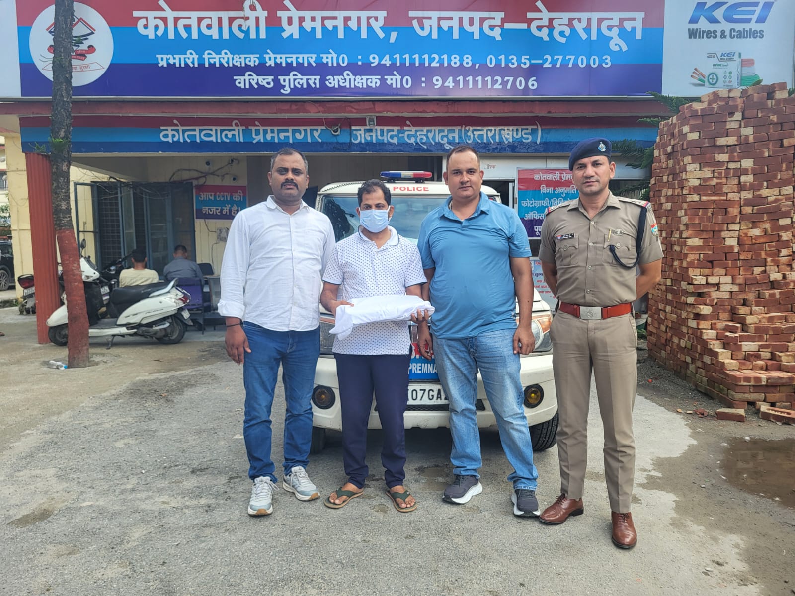 एसएसपी दून के नेतृत्व में नकल माफियाओं पर दून पुलिस का एक और प्रहार
