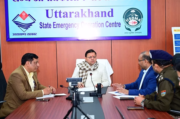 मुख्यमंत्री ने कोर टीम संग सम्हाली आपदा राहत की कमान