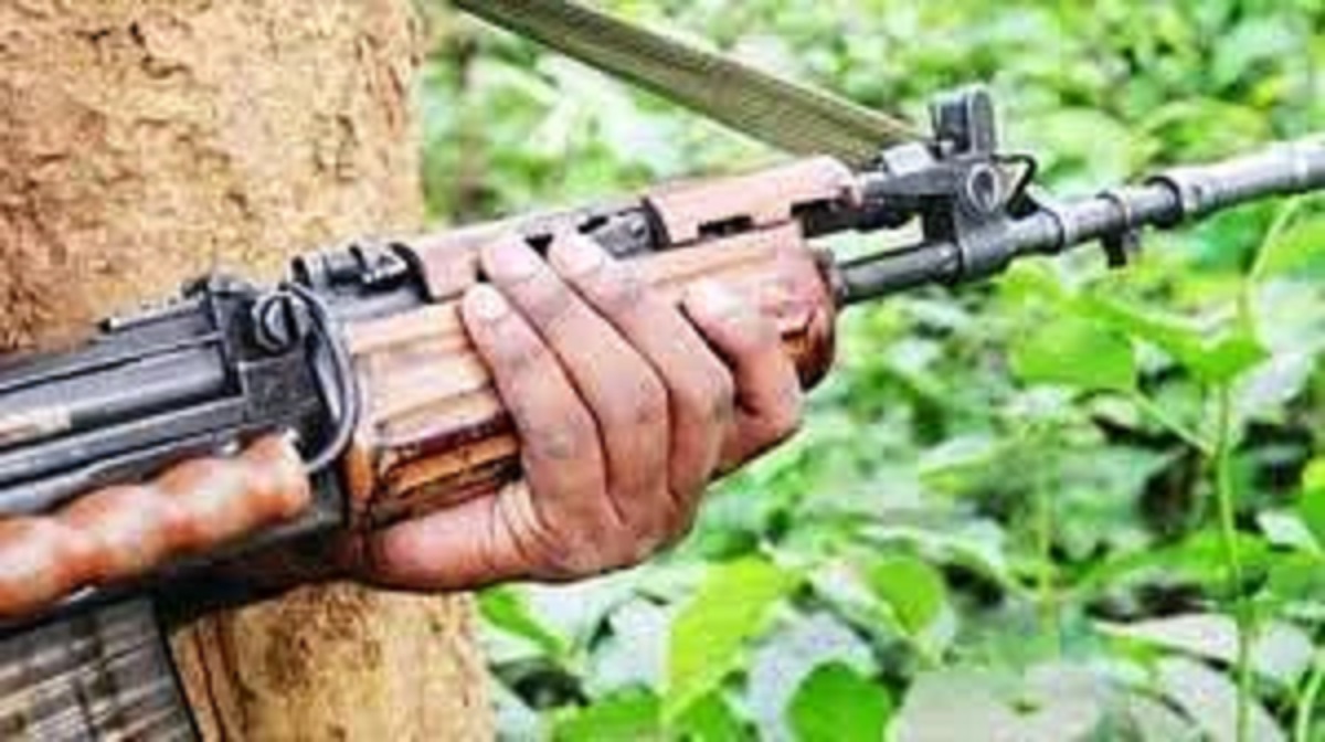 Jharkhand News: झारखंड में नक्सली कर सकते हैं बड़ा हमला, सभी जिलों के एसपी को किया गया अलर्ट