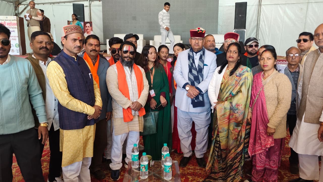 सात दिवसीय स्वदेशी महोत्सव का कैबिनेट मंत्री गणेश जोशी ने किया शुभारंभ