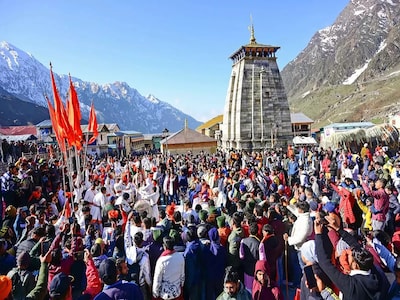 यमुनोत्री में 127% तो केदारनाथ में 156% बढ़ गया फुटफॉल, चार धाम यात्रा के पहले 10 दिन में केदारनाथ पहुंचे 3 लाख 19 हजार श्रद्धालु