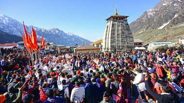 फर्जी रजिस्ट्रेशन पर दो के खिलाफ FIR दर्ज, एसपी उत्तरकाशी ने की श्रद्धालुओं से जरूरी अपील