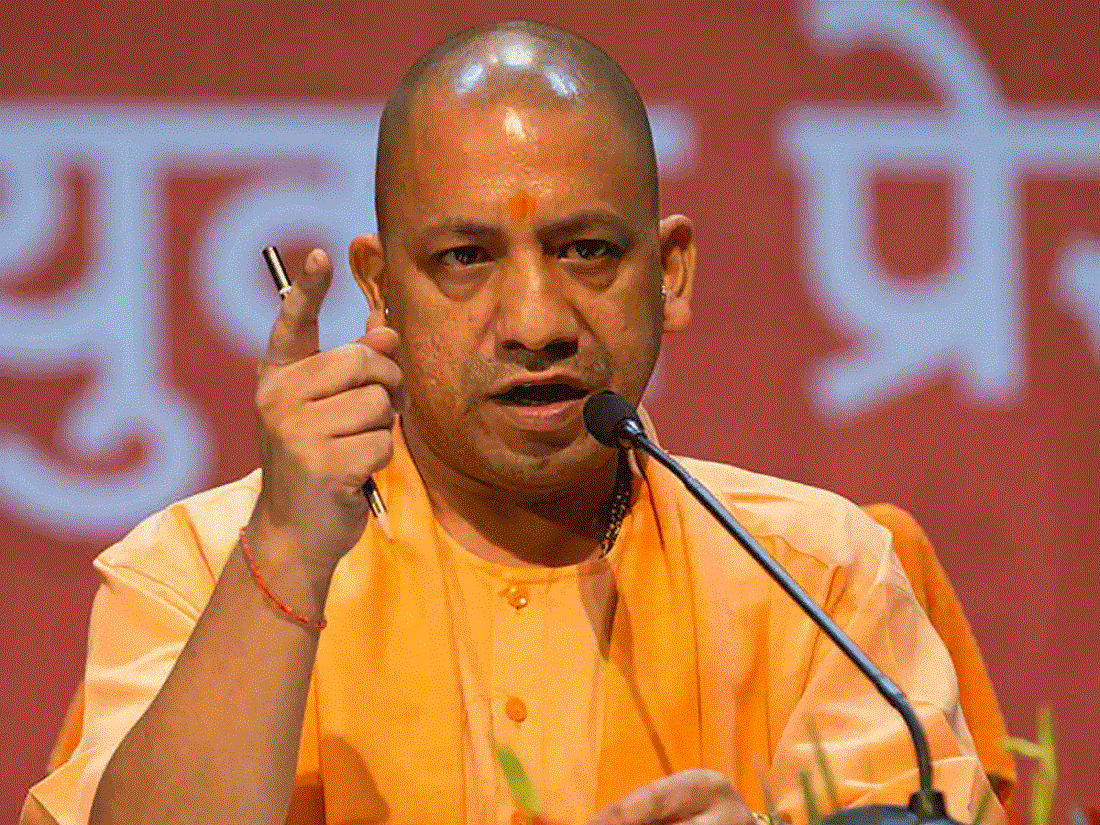 उत्तर प्रदेश की योगी सरकार ने दुर्घटनाओं या आपराधिक मामलों में मृत शरीर के साथ सड़क या सार्वजानिक स्थान पर प्रदर्शन करने वालों के खिलाफ बनाए सख्त नियम.