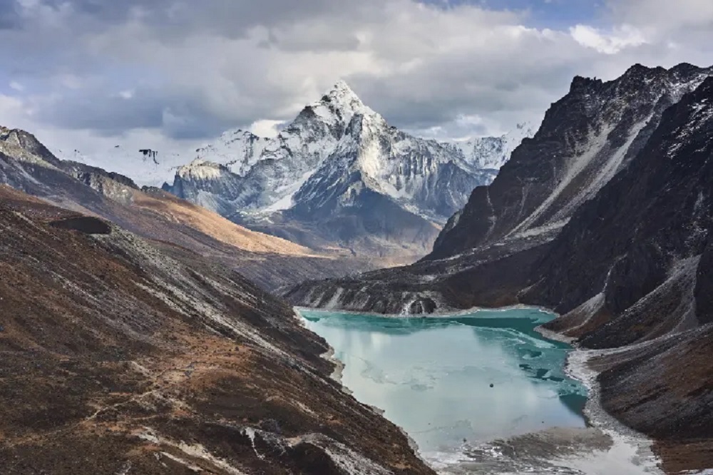उत्तराखंड जोशीमठ अनियंत्रित निर्माण के कारण डूबने की कगार पर, हिमालय को घोषित किया जाए इको-सेंसिटिव जोन: विशेषज्ञ