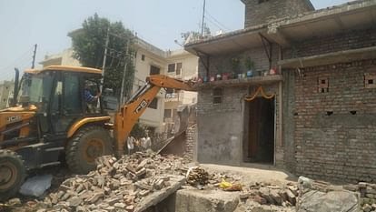 सिस्टम का एक्शन, भीषण गर्मी की मार..बेघर हो गए लोग, पीडि़तों का दर्द-अब जाएं तो जाएं कहां, तस्वीरें