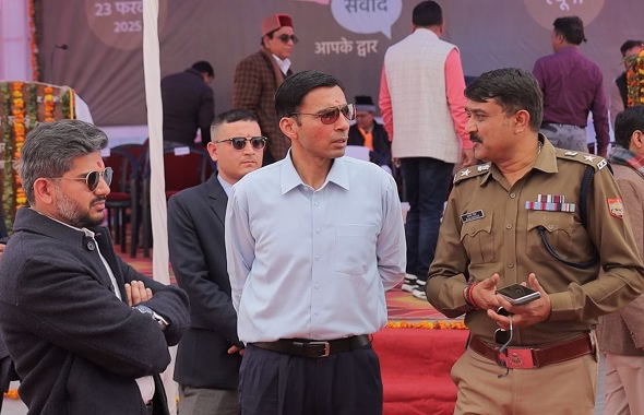 डीएम ने त्यूणी में जानी समस्या और मांगे सुझाव