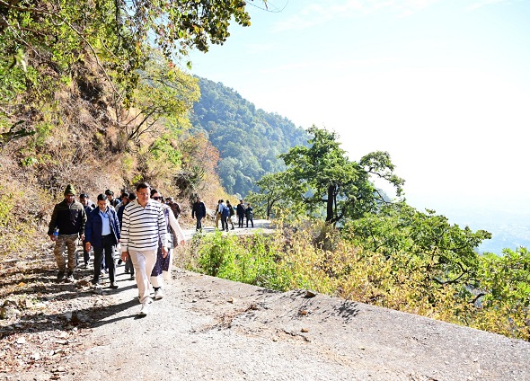ट्रैक पर धामी सरकार