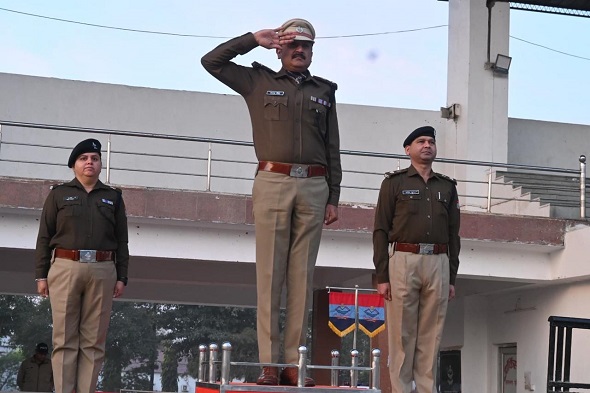 एसएसपी अजय सिंह ने लगाई फिटनेस क्लास