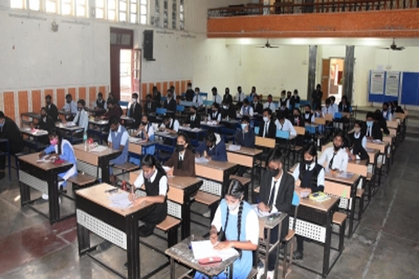 सेशंस कोर्ट से राणा दंपती को नहीं मिली राहत, अभी रहना होगा जेल में ही