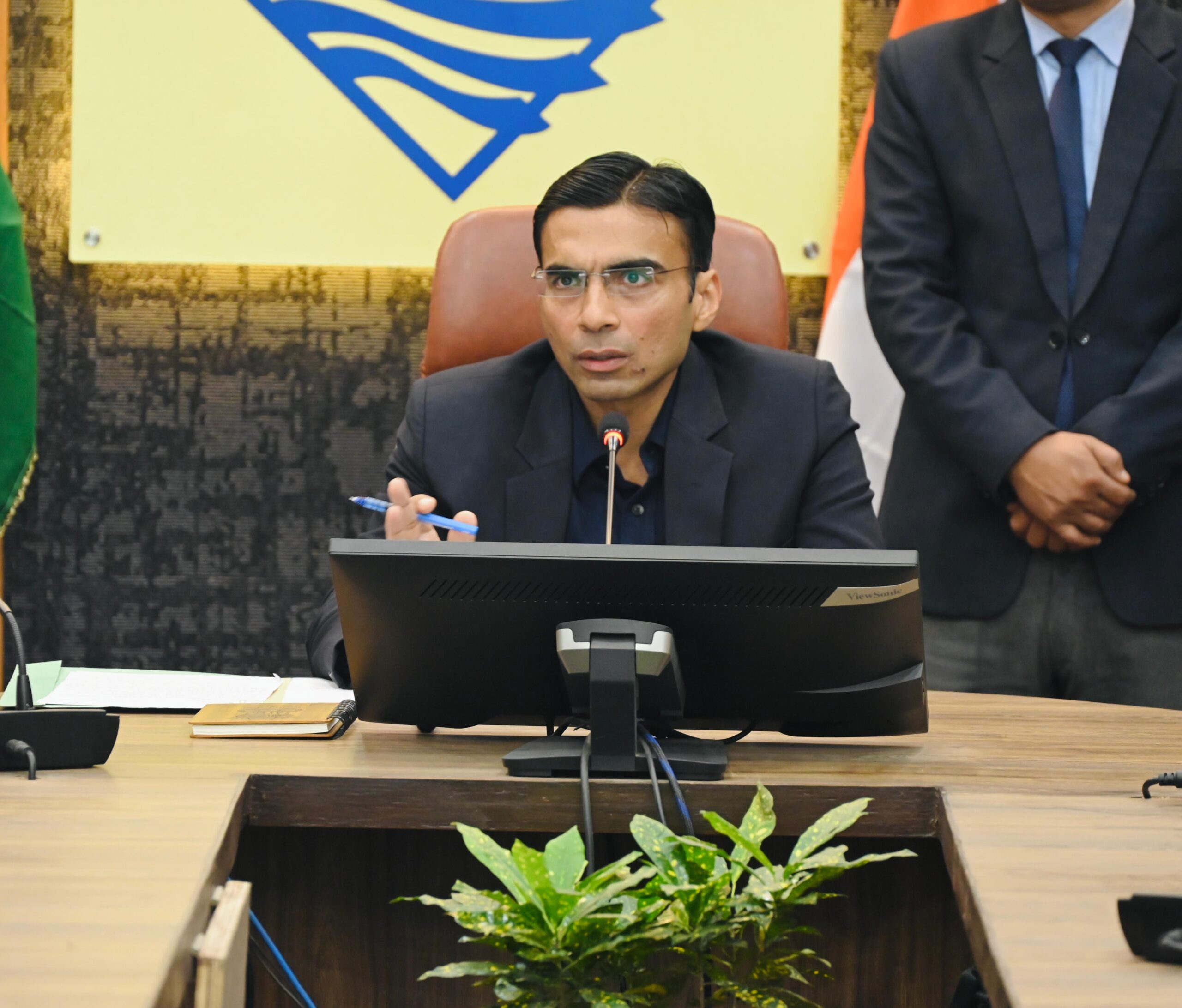 जिला प्रशासन ड्रग्स के खिलाफ सख्त: ग्राफिक एरा यूनिवर्सिटी में सैकड़ों छात्रों की टेस्टिंग