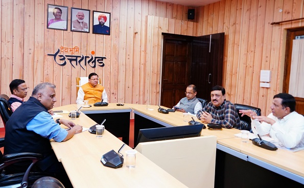 गढ्ढों पर गंभीर हुई सरकार – नपेंगे लापरवाह