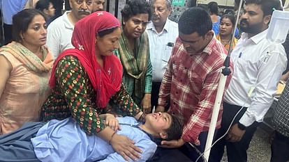 Pinjore Accident:पंचकूला के पिंजौर में बड़ा हादसा, बेकाबू होकर पलटी ओवरलोड सिटी बस, स्कूली बच्चों समेत 30 घायल