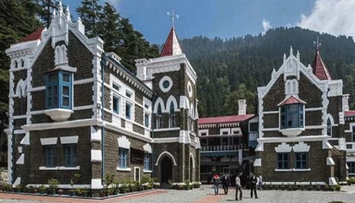 ‘न्यायिक सेवानिवृत्ति मामले में उच्च न्यायालय के तीन जजों ने दी चुनौती, सरकार से मांगा विवादनिवृत्ति का जवाब’