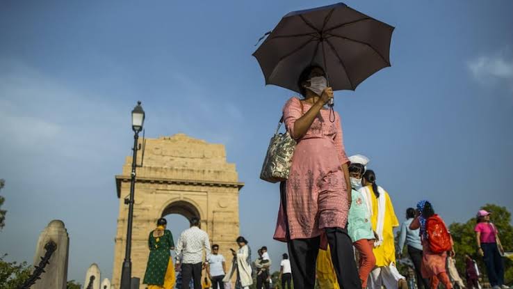 Weather Update Today: दिल्ली में तापमान 40 के पार, आज और बढ़ेगी गर्मी; IMD ने जारी किया अलर्ट