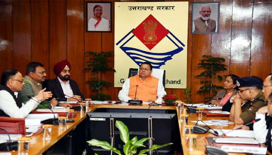 प्रदेश में हेली सेवाओं के विस्तार के साथ ही दुर्घटनाओं पर प्रभावी नियंत्रण के दिए निर्देश: सीएम धामी