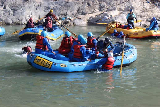 उत्तराखंड: राफ्टिंग गाइडों के लिए प्राथमिक चिकित्सा प्रशिक्षण अनिवार्य