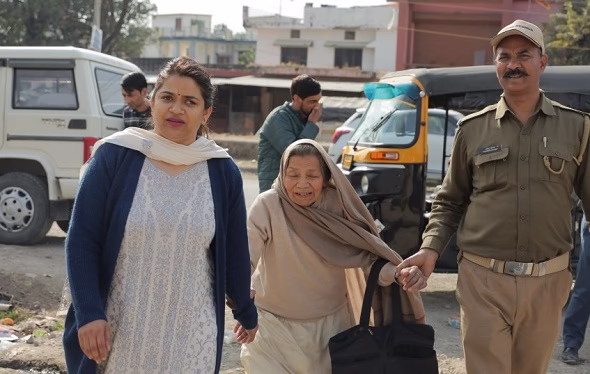 लेंड फ्रॉड पर डीएम सविन बंसल  ने किया सटीक फैसला फटाफट