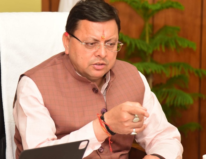 उत्तराखंड में मोबाइल रिसीव न करने पर होगी कार्यवाही, उन अफसरों को कड़े लफ़्ज़ों में चेतावनी, जो मोबाइल या फ़ोन पर बात करने से कतराते: मुख्यमंत्री
