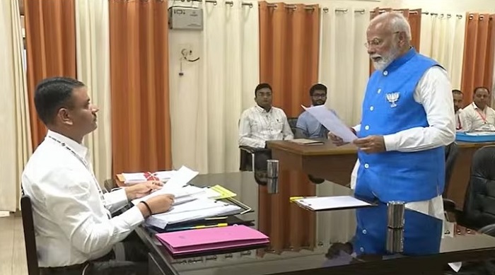 बड़ी ख़बर,,पीएम मोदी ने काशी से तीसरी बार दाखिल किया नामांकन..