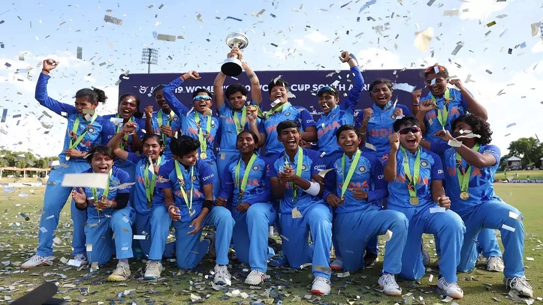 भारतीय महिला टीम ने पहली बार खेले जा रहे अंडर-19 टी20 विश्व कप के फाइनल में इंग्लैंड को सात विकेट से हराकर रचा इतिहास: