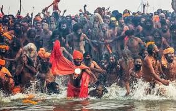 आसान नहीं है नागा साधु बन कर जीना !